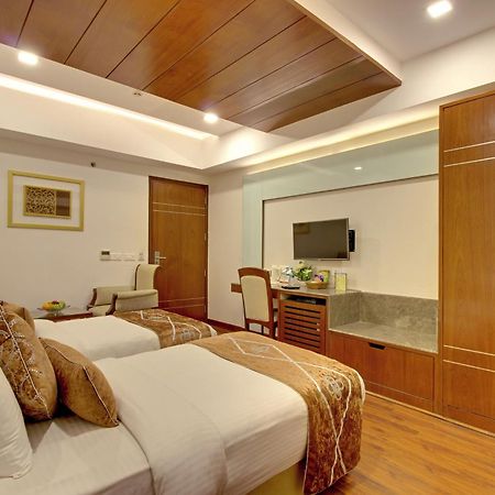 Hotel Swaran Palace Delhi  Exterior foto