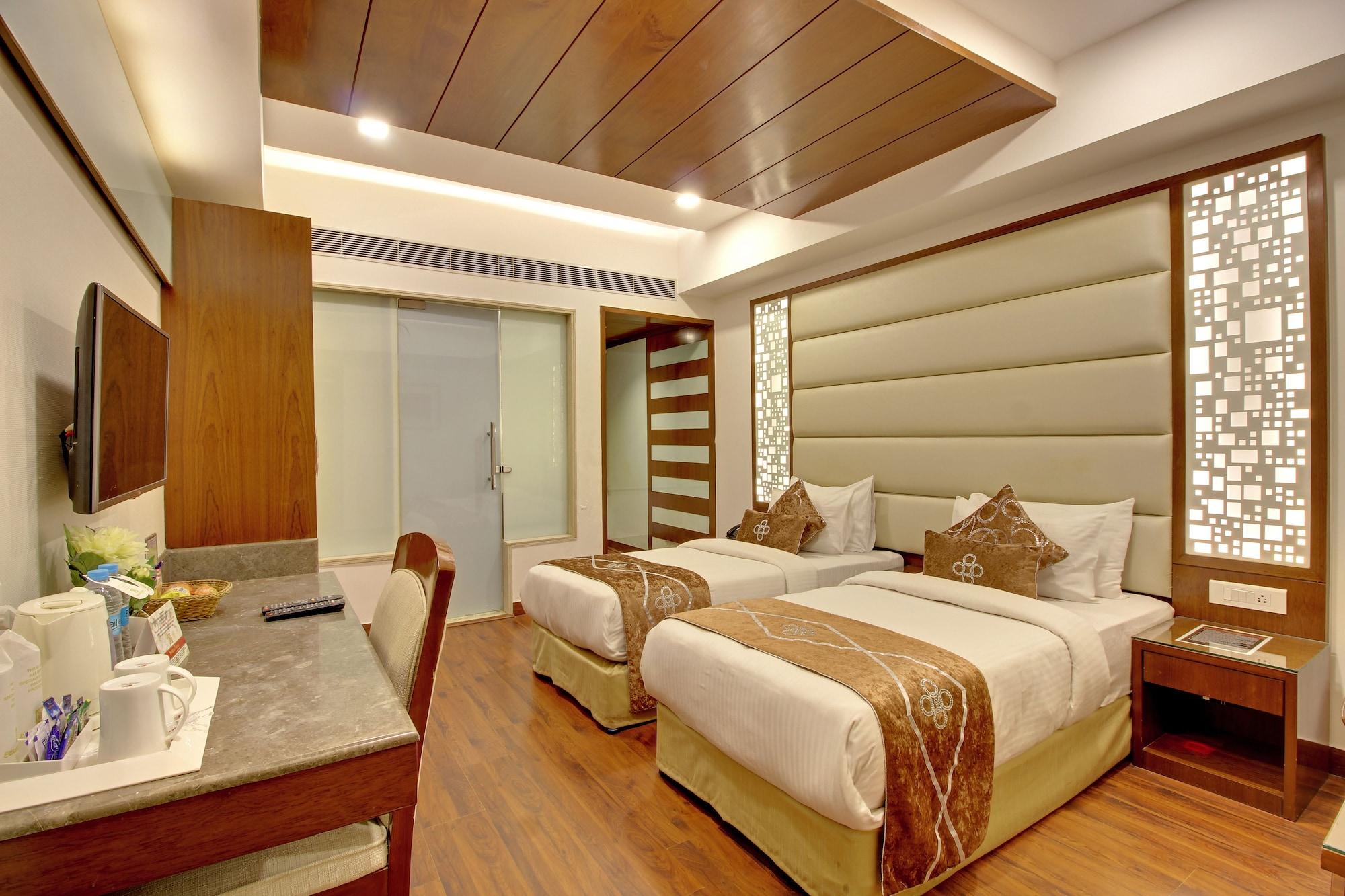 Hotel Swaran Palace Delhi  Exterior foto